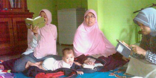 `Bunda Ria, Ibu 13 Anak Calon Bidadari Surga`