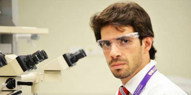 Peneliti Ganteng Saudi Terima Penghargaan Keren