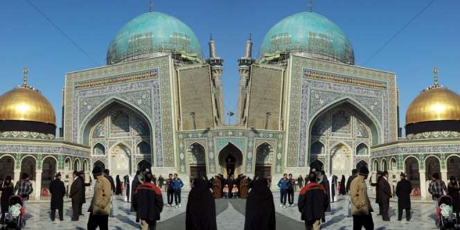 Catatan Blogger: Wisata Religi di Masjid Imam Isfahan