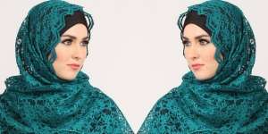 The Hijab: Saqueena Brocade Pashmina, Cantik nan Menawan