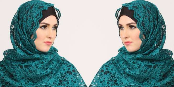 The Hijab: Saqueena Brocade Pashmina, Cantik nan Menawan