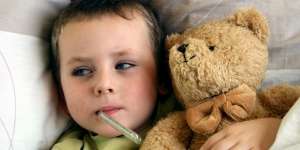5 Trik Lindungi Anak dari Serangan Flu