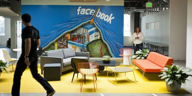 Perusahaan Intai Facebook Pelamar Kerja