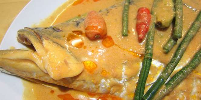 Ratu's Cooking: Nikmati Sensasi Ayam Petir dan Gulai Ikan 