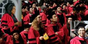 13 Mahasiswa `DO` Harvard Tersukses