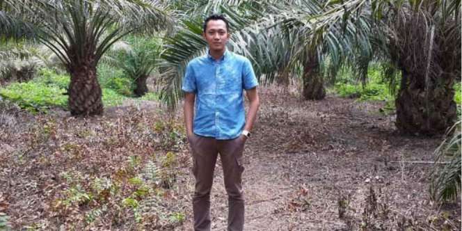Petani Muda Ini Sukses Geluti Bisnis Herbisida