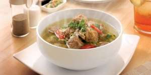 Mari Mencoba Resep Hangat Sup Bola Daging