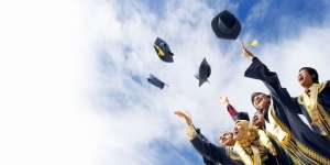 Dua Mahasiswa Miskin Raih IPK Sempurna