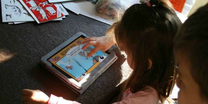 Buku Fisik atau Digital, Mana Lebih Baik untuk Anak?