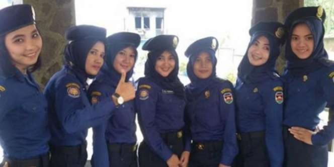 Pasukan Pemadam Kebakaran Cantik dari Purwakarta