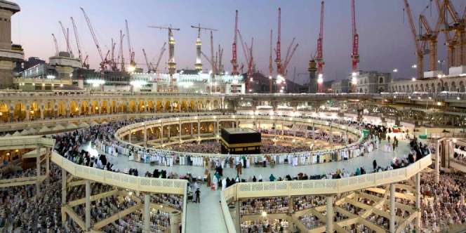 Kala Dua Kota Suci Islam Dikepung Hotel Mewah