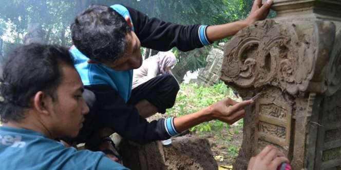 Menguak Misteri Syair di Makam Kuno Islam di Aceh