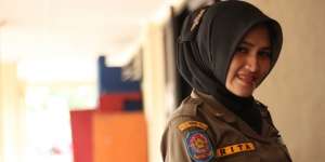 Pesona Rita Armaini, Satpol PP Ayu dari Depok