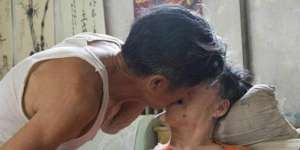 Suapi Istri 11 Tahun Pakai Mulut