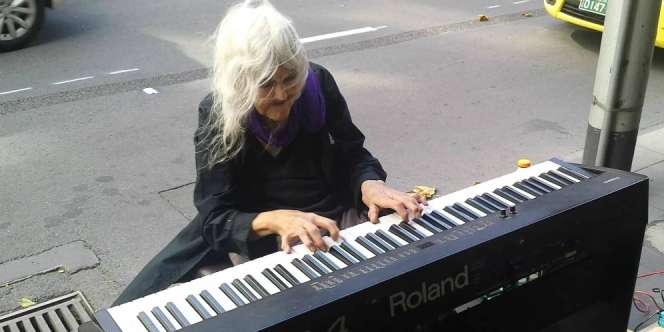 Permainan Piano Nenek 80 Tahun yang Memukau