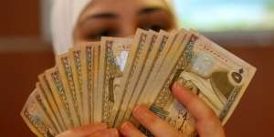 Sepi di Barat, Utang Syariah Berkembang di Mana Lagi?