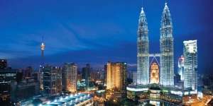 Keuangan Syariah Buat Orang Malaysia Makin Kaya