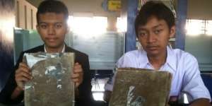 Rompi Antipeluru `Ajaib` Bikinan Siswa SMA Semarang