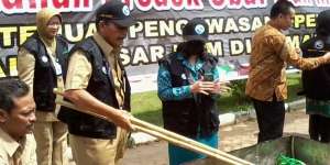 Obat dan Makanan Ilegal Rp 2 Miliar Dimusnahkan