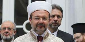 Beli Mobil Mewah Pakai Uang Rakyat, Ulama Ini Dikecam