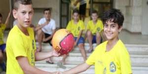 Kala Bocah Palestina dan Israel Akur dalam Sepakbola