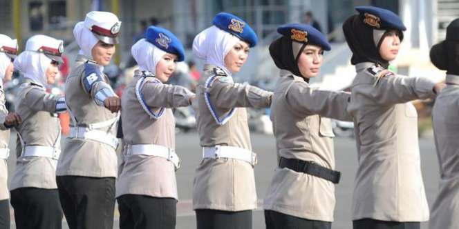 Polri Anggarkan Rp 600 Juta Untuk Jilbab Polwan