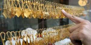Harga Emas 2015, Berkilau atau Meredup?