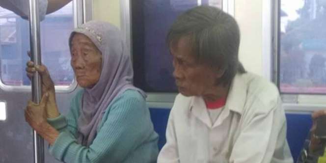 Kakek Misterius Getarkan Hati Penumpang Kereta