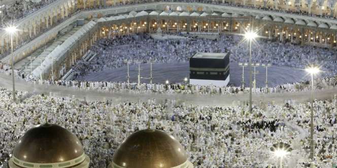 Perempuan Pertama yang Menjadi Kepala di Masjidil Haram