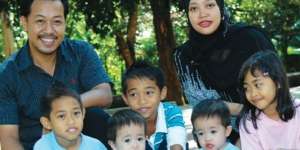 Bahagia Miliki Anak Kembar, Keduakalinya