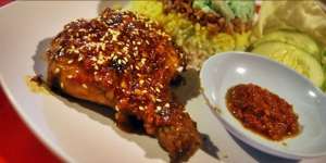 Ayam Setan: Sensasi Rasa `Khawatir`