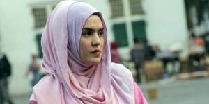 Cantiknya Carissa Putri Berhijab