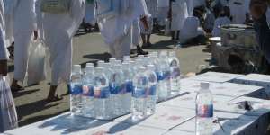 Saudi: Agen Umroh Jangan Coca-coba Zamzam Ilegal