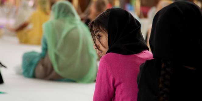 Selusin Wanita Pekerja Asing Putuskan Masuk Islam