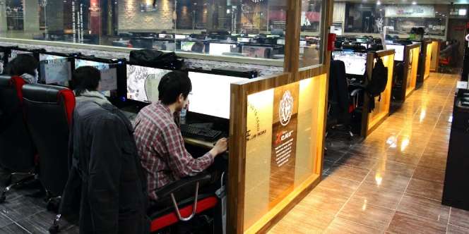 Tewas di Warnet Setelah 3 Hari Main Game Tanpa Henti
