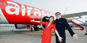 Tertimpa Pramugari, Penumpang Tuntut AirAsia