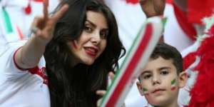 Pemain Timnas Dilarang Selfie Bareng Fans Perempuan