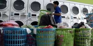 Pakaian Hasil 'Laundry' Suci untuk Salat?