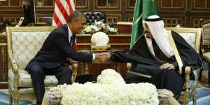 Dengar Azan, Raja Baru Saudi Tinggalkan Presiden Obama