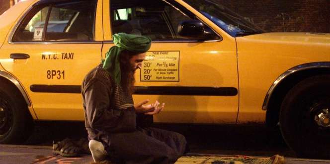 Mayoritas Sopir Taksi New York Muslim, Salat Tepat Waktu
