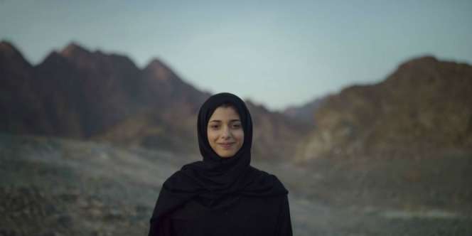 Heboh Perempuan Cantik Berhijab dalam Iklan Jeep