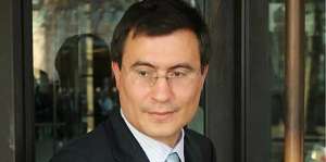 Orang Terkaya Ini Hidup untuk Beramal