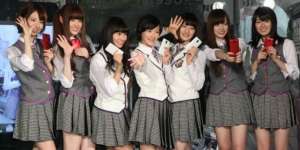 Gadis SMA di Jepang Habiskan 7 Jam Sehari Bermain Ponsel