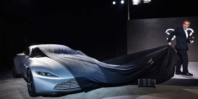 James Bond Teranyar Pakai Produk Pabrikan Mobil Murah