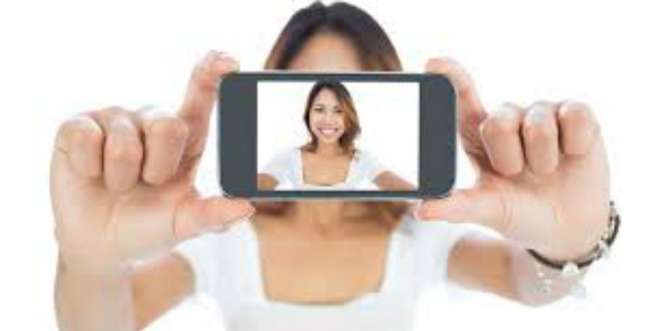 Bank di Inggris Bolehkan Nasabah Buka Akun dengan Foto Selfie