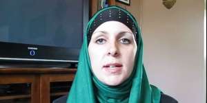 Takjub pada Surat Alfatihah, Wanita Ini Peluk Islam