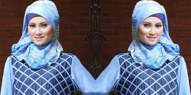 Shasmira: Dress Denim untuk Tampil Modis