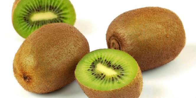 Turunkan Berat Badan dengan Rutin Konsumsi Kiwi
