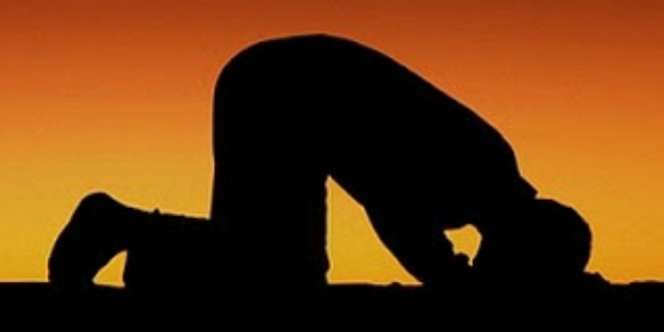 Sujud yang Dilarang