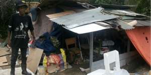 Zahri, 14 Tahun Hidup di Gunung Sampah 
